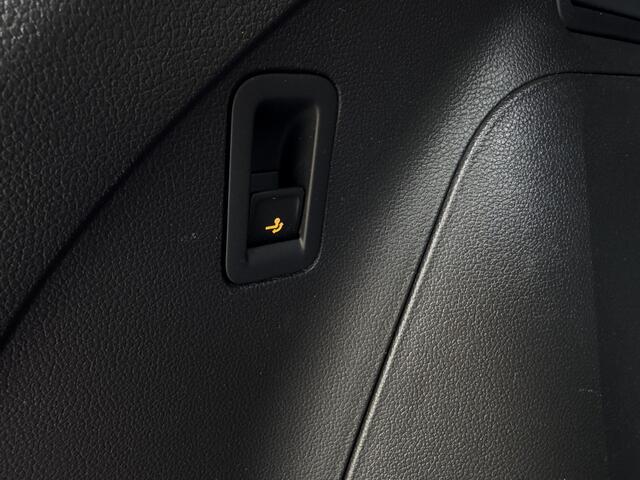 Volkswagen TIGUAN 1.4 TSI eHybrid Business GRATIS Aleverpakket! | Achteruitrijcamera | Trekhaak | Adaptive Cruise Control |