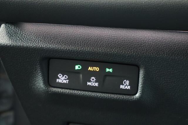 Volkswagen TIGUAN 1.5 TSI eHybrid 150 kW Life | ACC | LED | Navigatie