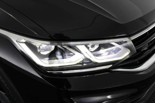 Volkswagen TIGUAN 1.4 TSI 245pk eHybrid R-Line Business+ Black Style Panoramadak Trekhaak Stoelverwarming