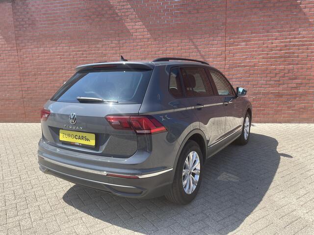 Volkswagen TIGUAN 1.5 TSI DSG 150pk Life | Navigatie | Apple Carplay/Android Auto | Parkeersensoren | Adaptive cruise Control | Wegklapbare Trekhaak | Stoel- en stuurverwarming | Ledverlichting | Getinte ramen | Climate Control
