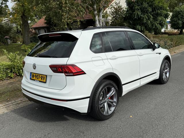 Volkswagen TIGUAN 2.0 TSI 4Motion DSG 3x R-Line 180pk VirtualoNavi