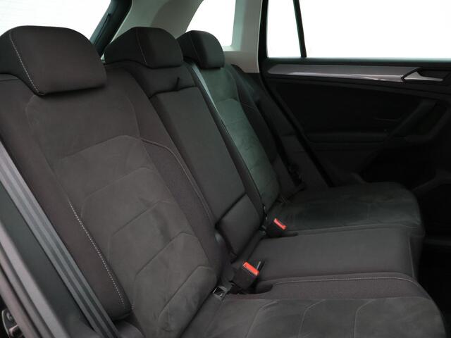 Volkswagen TIGUAN 1.5 TSI + WEGKL. TREKHAAK | VIRTUAL COCKPIT | STUUR/STOELVERW. | CAMERA | ADAPTIVE CRUISE | MASSAGE