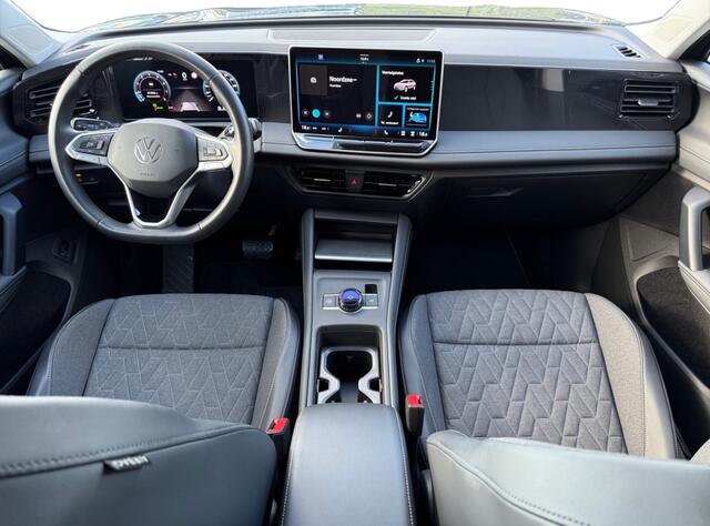 Volkswagen TIGUAN 1.5 eTSI Life Edition I Carplay I Camera I Keyless