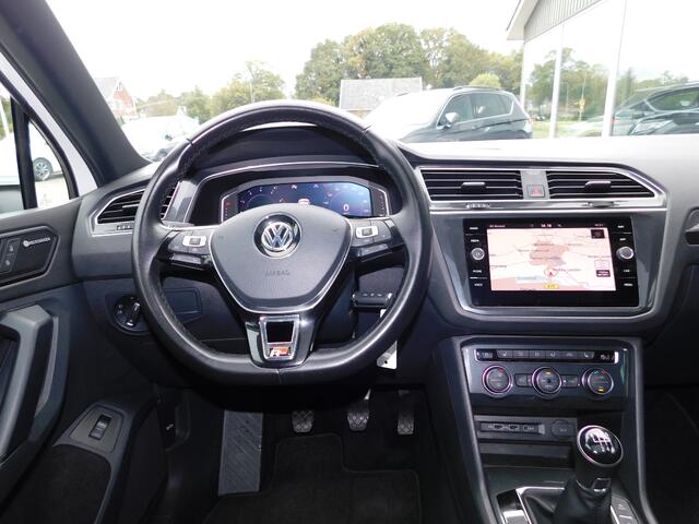 Volkswagen TIGUAN 1.5TSI 131PK R-LINE!! All-in Prijs! PANO!