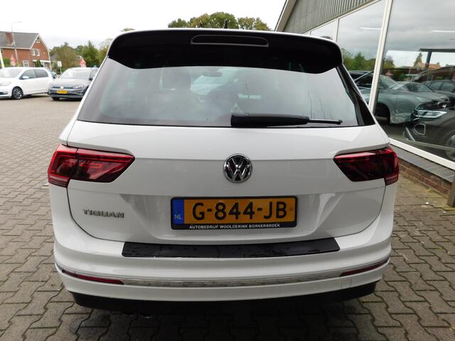 Volkswagen TIGUAN 1.5TSI 131PK R-LINE!! All-in Prijs! PANO!
