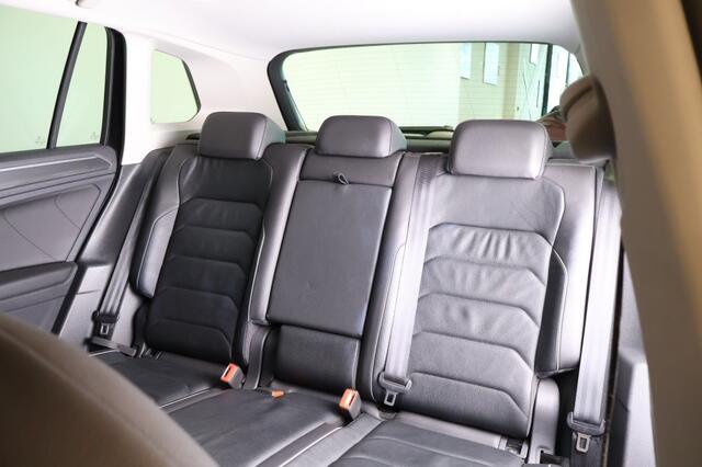 Volkswagen TIGUAN 1.5 TSI ACT Highline - Pano - Leder - ACC - CarPlay - Virtual cockpit