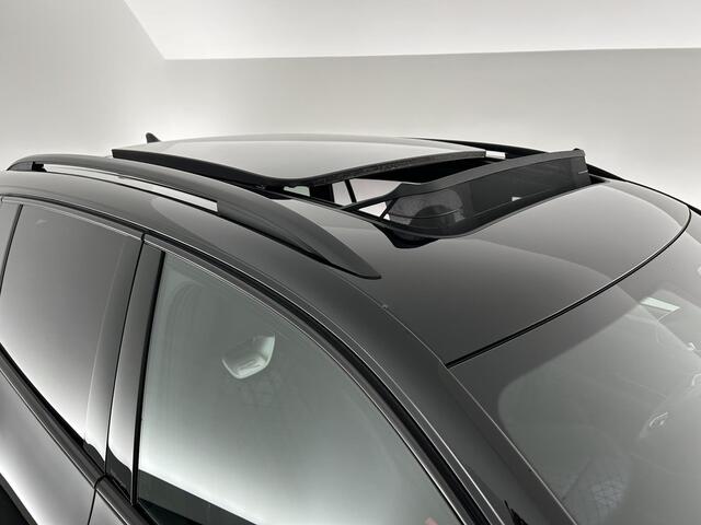 Volkswagen TIGUAN 1.5 eHybrid R-Line Edition Black Style Trekhaak Camera Panoramadak Stoelverwarming Massage Carplay