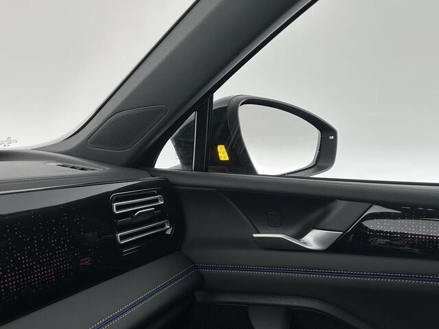 Volkswagen TIGUAN 1.5 eHybrid R-Line Edition Black Style Trekhaak Camera Panoramadak Stoelverwarming Massage Carplay