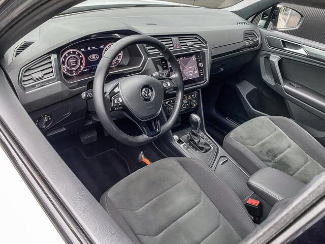 Volkswagen TIGUAN 1.4 TSI ACT 150PK DSG Highline Business R | PANORAMADAK | BLACK EDITION | STOELVERWARMING | ACC | BLIND SPOT |