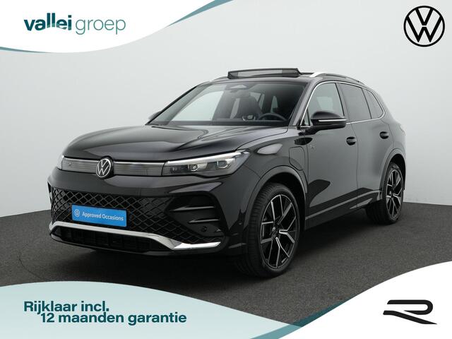 Volkswagen TIGUAN 1.5 eHybrid 204 pk DSG R-Line Edition | Panoramadak | Trekhaak | Adaptief onderstel | Stuur-/stoelverwarming | Achteruitrijcamera | Navigatioe