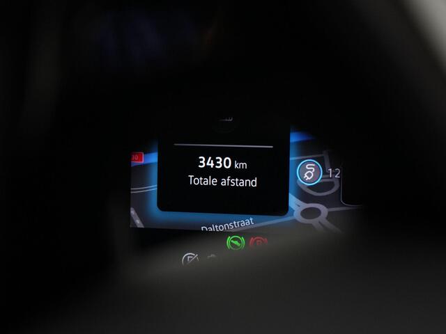 Volkswagen TIGUAN 1.5 eHybrid 204 pk DSG R-Line Edition | Panoramadak | Trekhaak | Adaptief onderstel | Stuur-/stoelverwarming | Achteruitrijcamera | Navigatioe