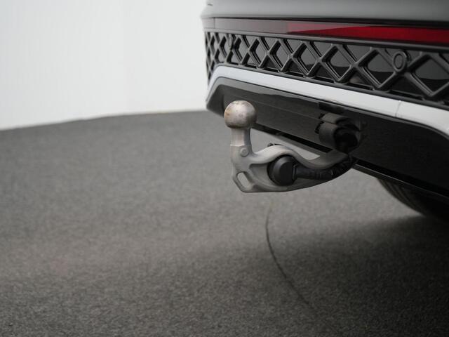 Volkswagen TIGUAN 1.5 eHybrid 204 pk DSG R-Line Edition | Panoramadak | Trekhaak | Adaptief onderstel | Stuur-/stoelverwarming | Achteruitrijcamera | Navigatioe