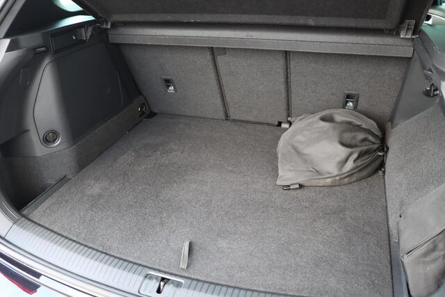 Volkswagen TIGUAN 1.4 TSI eHybrid R-Line Business + 245pk DSG6