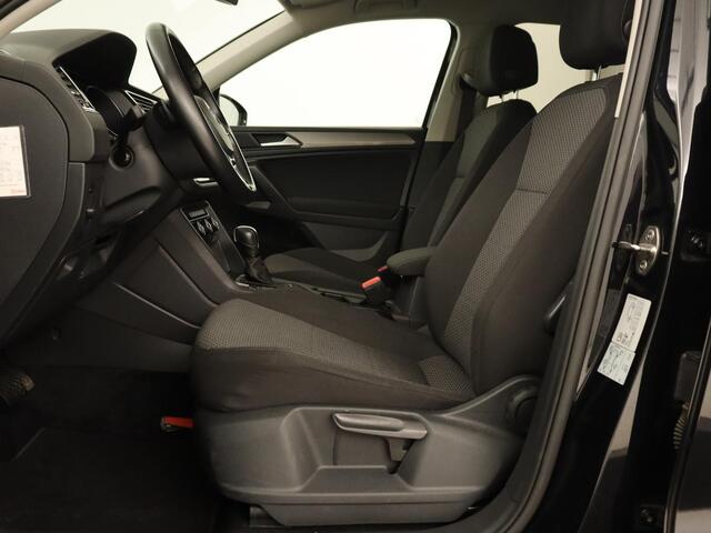 Volkswagen TIGUAN Allspace 1.5 TSI Comfortline 7-persoons | 1e eigenaar | Trekhaak | Adaptive cruise | Keyless | Carplay | Navigatie | Climate control | DAB | Parkeerhulp | Bluetooth