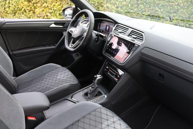 Volkswagen TIGUAN 1.4 TSI 180kW eHybrid R-Line Black Style IQ.Light/DCC/Keyless/360/Virtual Cockpit/Dodehoek/20" Misano/Trekhaak wegkl.
