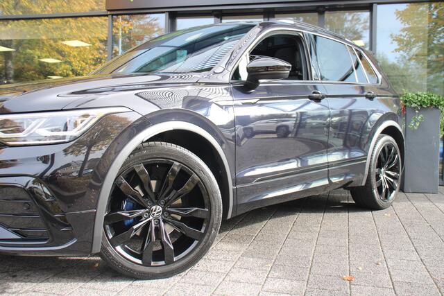 Volkswagen TIGUAN 1.5 TSI R-Line 3X R-line Black optic/Navi/Virtual/IQ/Matrix/Sfeerverlichting/Panoramadak/H-leder/20Inch