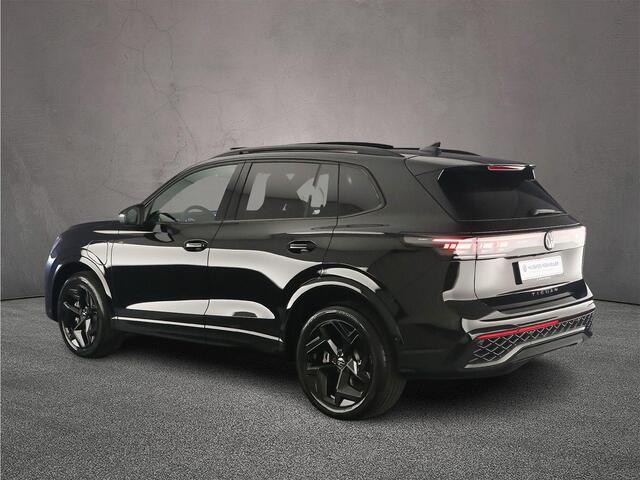 Volkswagen TIGUAN R-Line Edition 1.5 eHybrid 272pk DSG Automaat Trekhaak, Panoramadak, Elektrische achterklep, Achteruitrijcamera, Adaptive cruise control