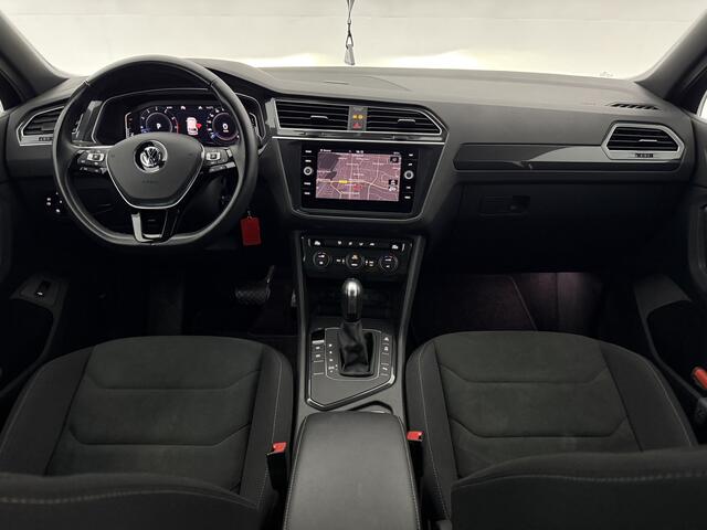 Volkswagen TIGUAN 1.5 TSI ACT R-line | Virtual | Carplay | Adaptive Cruise | Schakelflippers | Parkeersens. | NAP