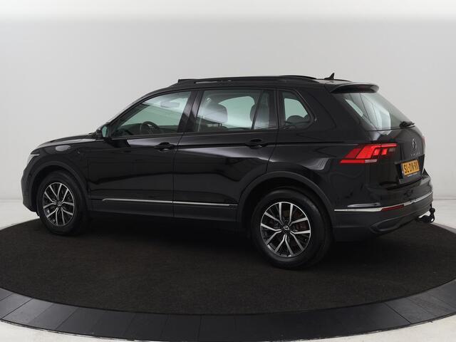 Volkswagen TIGUAN 1.4 TSI eHybrid R-Line Business | Panoramadak | Trekhaak | Stoelverwarming | head-up display | Carplay | Cruise Control Adaptief | LMV 17 |