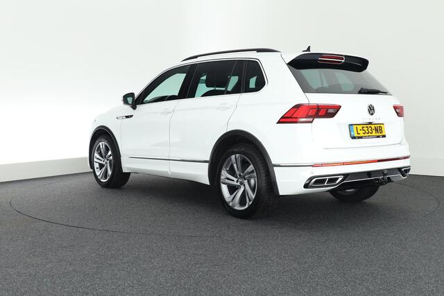 Volkswagen TIGUAN 1.5 TSI 150pk DSG 2x R-Line Trekhaak Camera Virtual Cockpit Navigatie
