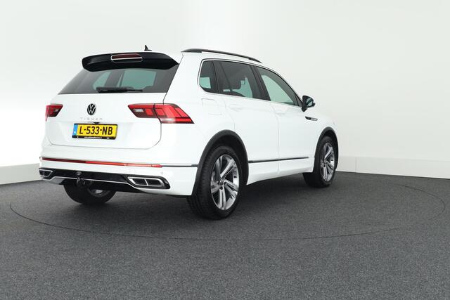 Volkswagen TIGUAN 1.5 TSI 150pk DSG 2x R-Line Trekhaak Camera Virtual Cockpit Navigatie