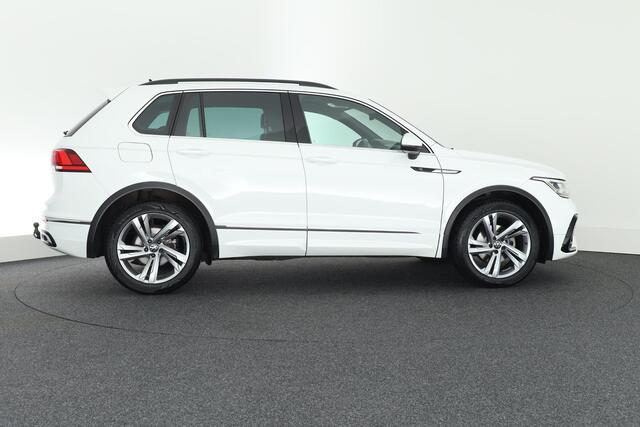 Volkswagen TIGUAN 1.5 TSI 150pk DSG 2x R-Line Trekhaak Camera Virtual Cockpit Navigatie