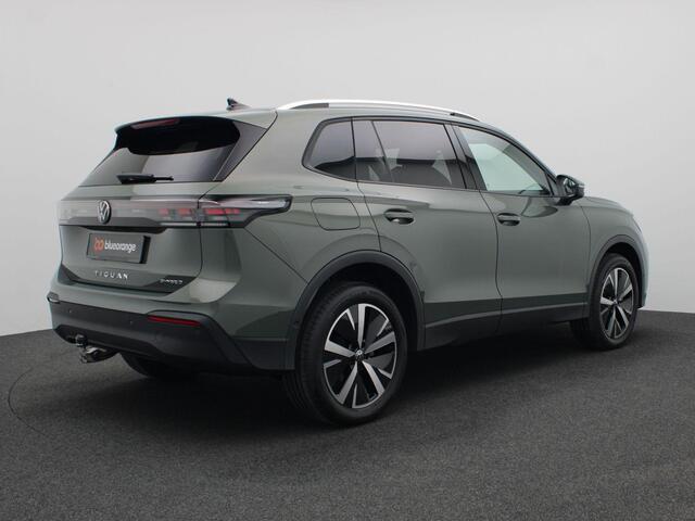 Volkswagen TIGUAN 1.5 eHybrid Life Edition 204PK DSG Trekhaak, 19" LM Velgen, Adaptieve Cruise Controle, Achteruitrijcamera, Side Assist, Navi via Apple Carplay/Android Auto, Keyless, Stoel-Stuurverwarming, Elektr. Achterklep