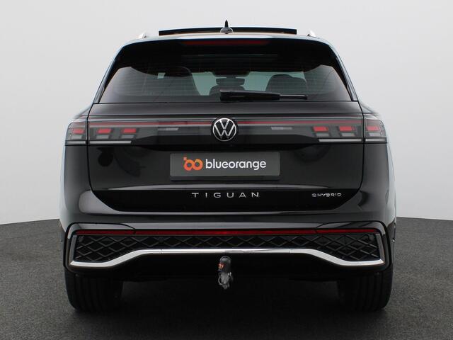 Volkswagen TIGUAN 1.5 eHybrid R-Line Edition 272PK DSG Pano-Schuifdak, ErgoActive Bestuurdersstoel, Led Plus, Achteruitrijcamera, Easy Open, Navi, Keyless, Side Assist, Alarm, 20" LM Velgen