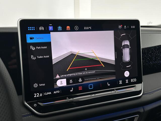 Volkswagen TIGUAN 1.5 272pk eHybrid R-Line Edition Black Style Trekhaak Camera Panoramadak Stoelverwarming Massage Navigatie