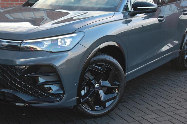 Volkswagen TIGUAN 2.0 TDI R-line | Trekhaak | 360 | Black style |