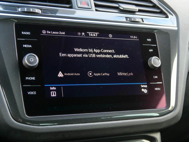 Volkswagen TIGUAN 1.4 TSI 150PK eHybrid R-Line Business+ | CAMERA | APPLE CARPLAY | NAVIGATIE |
