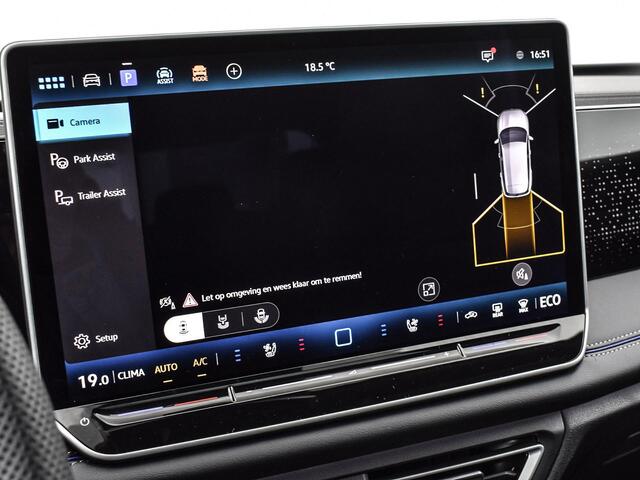 Volkswagen TIGUAN R-Line Edition 1.5 eHybrid 272 pk 6 versn. DSG · Assistance Pakket Plus · Black Style Pakket · Comfort Pakket Plus · Design Pakket · Interieur Style Pakket · Multimedia Pakket Plus · Trekhaak incl. aanhangermanoeuvreerhulp 'Trailer Assist · Prijs is inclu