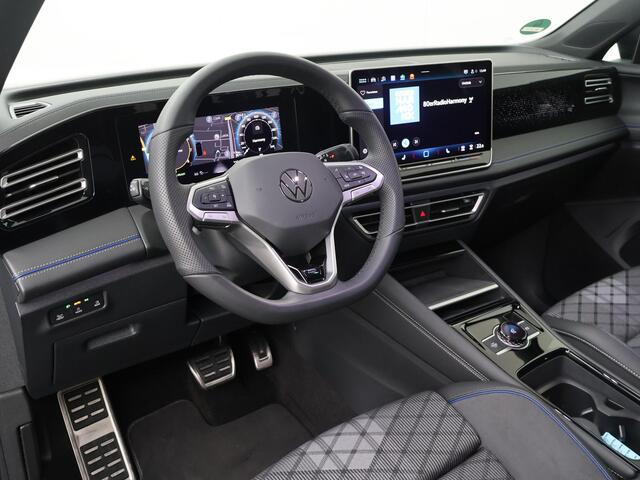 Volkswagen TIGUAN 1.5 eTSI R-Line Edition | 150 PK | Automaat | Multifunctioneel stuurwiel | Cruisecontrol | Stoelverwarming | R-line |