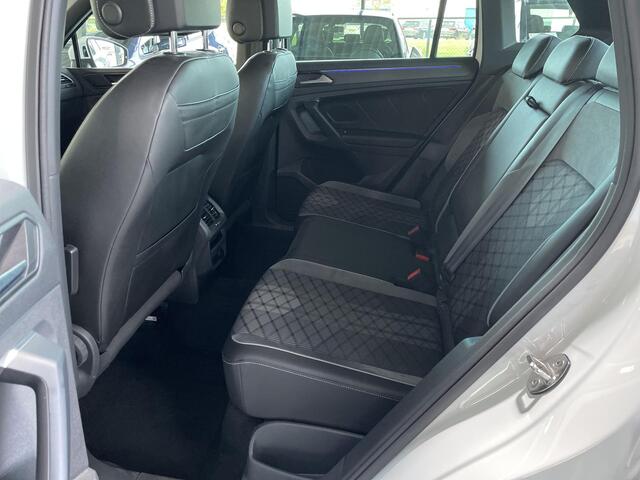 Volkswagen TIGUAN 1.5 TSI R-Line AUTOMAAT / LED / NAVI / ELECT. KLEP / RIJKLAAR