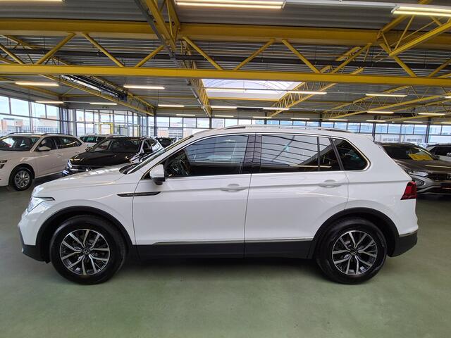 Volkswagen TIGUAN 1.5 TSI Life -150pk Automaat | LED | Lane Assist | Rijklaarprijs incl. 1 jaar Bovag garantie