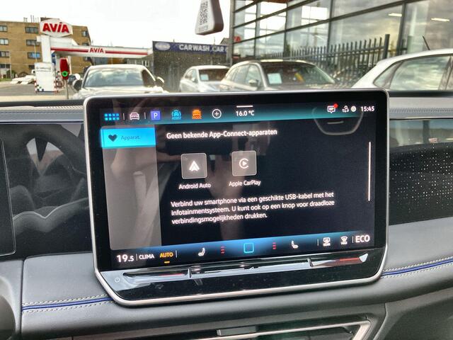 Volkswagen TIGUAN 1.5 eHybrid 272pk DSG R-Line Edition · Panoramadak · Camera · Stuur- & Stoelverwarming · Inklap. Trekhaak · Massagefunctie Bestuurdersstoel · Garantie t/m 10-04-2030 of 100.000km