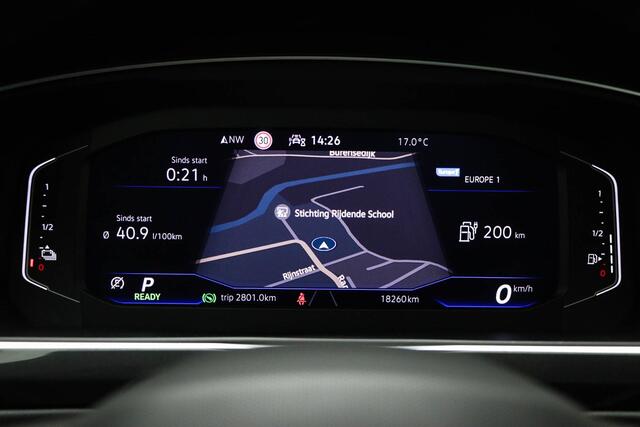 Volkswagen TIGUAN 1.4 TSI eHybrid R-Line Business | WINTER PACK | ACHTERBANKVERWARMING | PANORAMADAK | 360 CAMERA