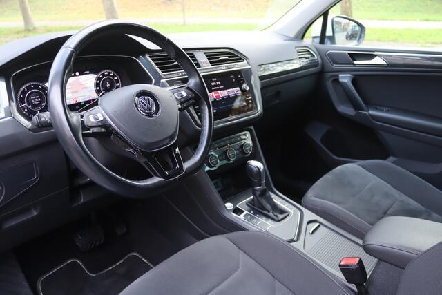 Volkswagen TIGUAN 1.4 TSI ACT 150pk DSG R-Line LED Plus/Virtual Cockpit/Navi/Keyless/Elek. klep/19"/Trekhaak afn.
