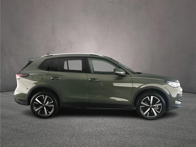 Volkswagen TIGUAN Life Edition 1.5 TSI eHybrid 204pk DSG Automaat Trekhaak, Adaptive cruise control, LED matrix koplampen, 360 camera, Navigatie, Achteruitrijcamera