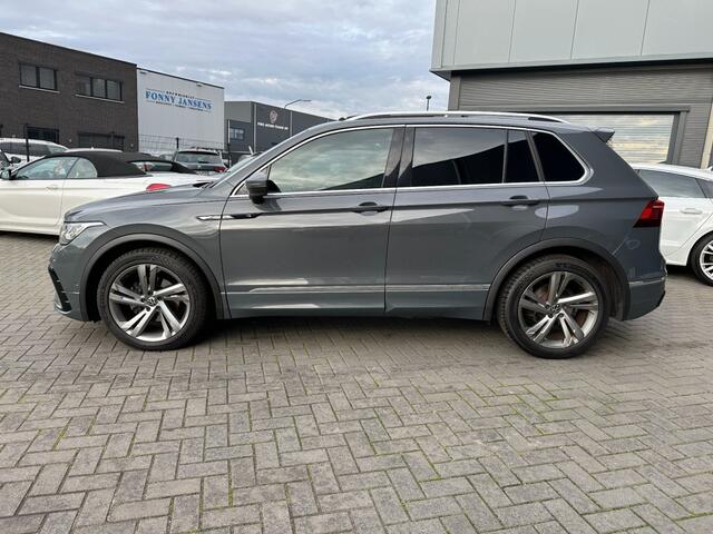 Volkswagen TIGUAN 1.5 TSi Aut. R-Line Navi. Camera Schuifdak Leder Trekhaak