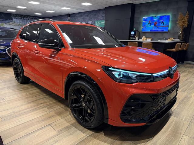 Volkswagen TIGUAN 1.5 eTSI R-Line Edition |Stoel/stuur verwarm|Massage stoelen|Panoromadak|Trekhaak|Winterwielen set extra|