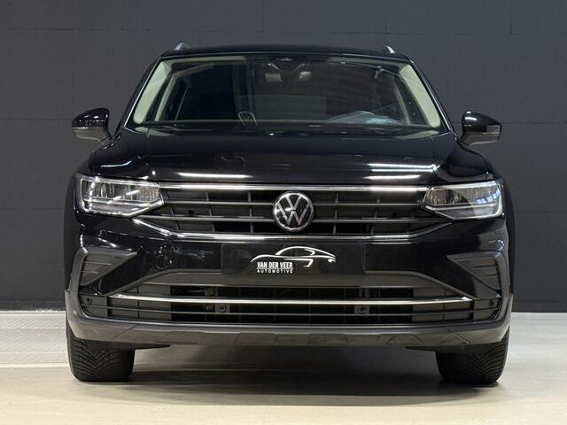 Volkswagen TIGUAN 1.5 TSI Active | Apple Carplay | Stoel/Stuurverwarming | ACC | Camera