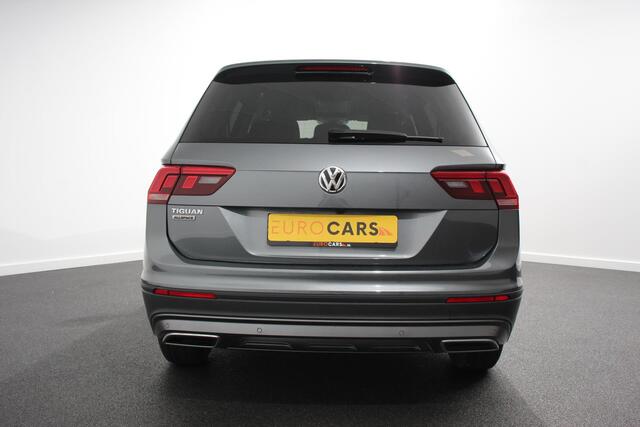 Volkswagen TIGUAN Allspace 1.5 TSI DSG Comfortline 7p. | Climate Control | Camera | Parkeer sensoren | Trekhaak | Electrisch bedienbare achterklep | Stoelverwarming