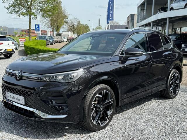 Volkswagen TIGUAN 1.5 eTSI 150pk DSG R-Line (Trekhaak,Camera,Keyless,Navi,IQ)