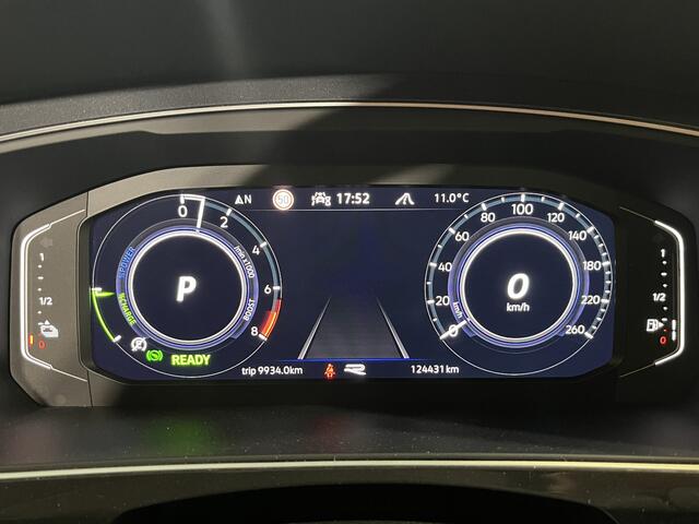 Volkswagen TIGUAN 1.4 TSI eHybrid R-Line / AUTOMAAT/ 2X R-LINE/ PANO/ CAMERA/ PARK. SENSOREN/ IQ. LIGHT/ STOEL-STUURVERWARM./ ELEK. ACHTERKLEP/ TRAVELASSIST/ KEYLESS/ ADAPT. CRUISE/ APP CONNECT/ NAVI/ CLIMA/ DAB/ 20" LMV