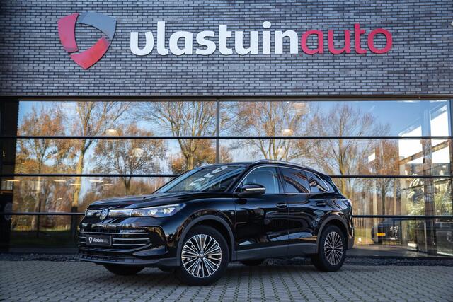 Volkswagen TIGUAN Elegance 1.5 eTSI , Sfeerverlichting, Massagestoelen, 360-graden camera,