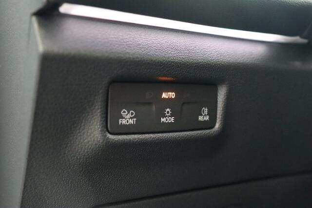 Volkswagen TIGUAN 1.5 eTSI R-Line, Pano, DCC, HUD, Trekhaak