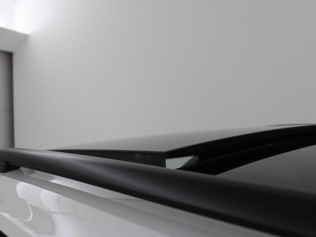 Volkswagen TIGUAN 1.4 eHybrid R Line | Panoramadak | Trekhaak | Stoelverwarming | Camera | 20'' | Park Assist | Carplay | Matrix LED | Stuurverwarming | Adaptive cruise | Navigatie | PHEV | Plug In