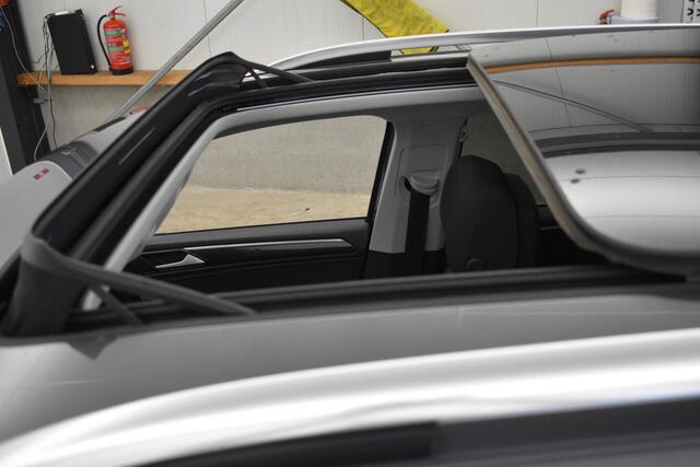 Volkswagen TIGUAN 1.4 TSI Highline 7p EL trekt+aKlep Virtual Head-Up Camera Pano Discpro navi