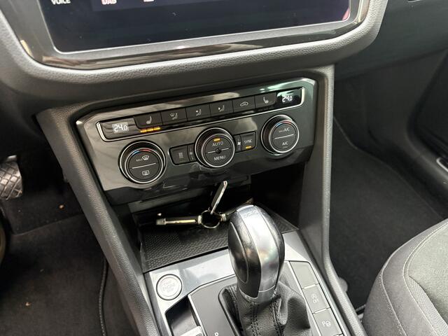 Volkswagen TIGUAN 2.0 TSI 4Motion Highline / AUTOMAAT / R-LINE / HEAD-UP / 117dkm!